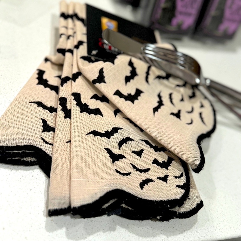 Cynthia Rowley dinner table napkins